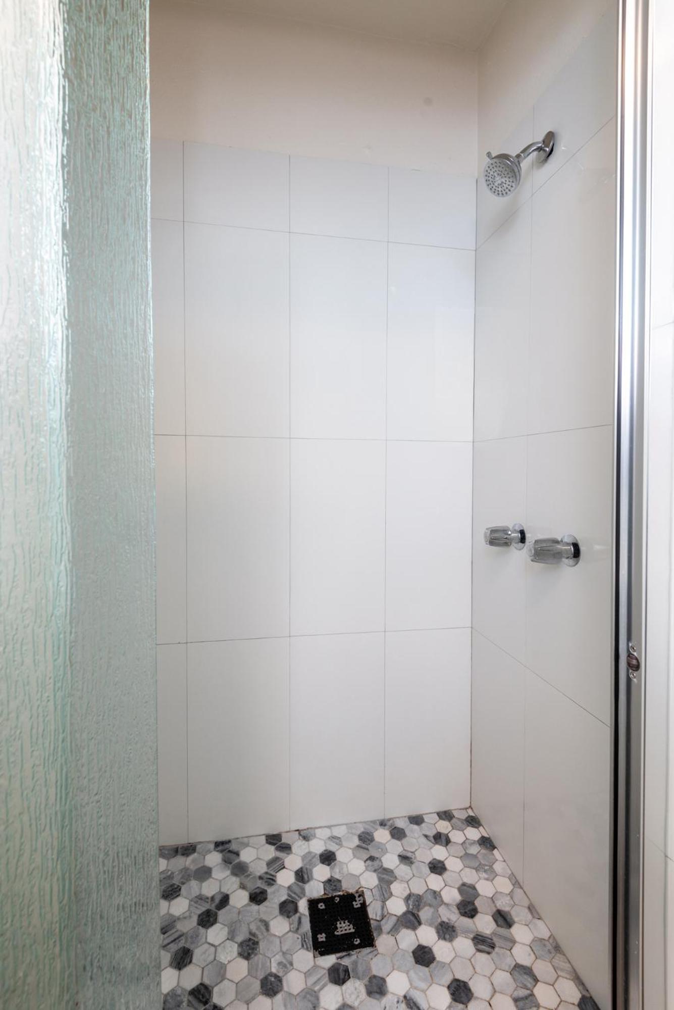 Modern 1bd In Prime Location Appartement